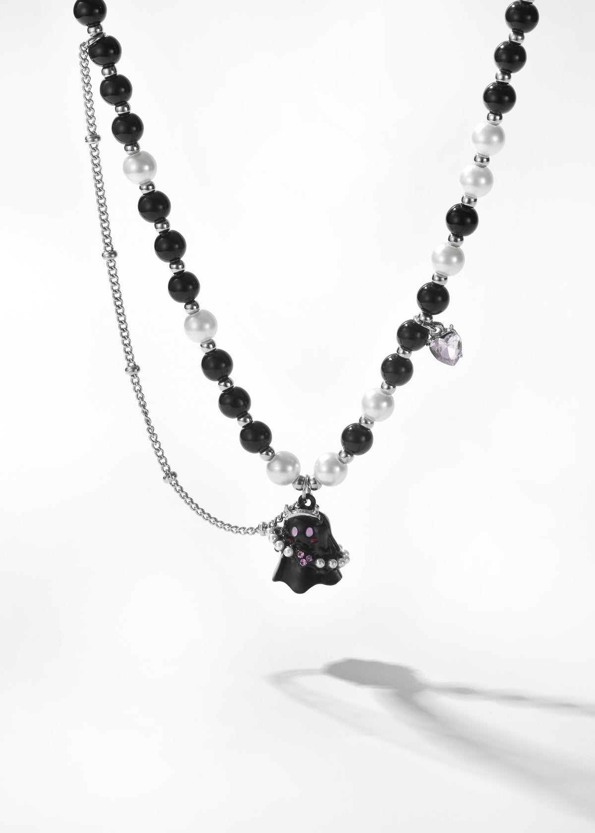Sweet Ghost Pearl Beaded Necklace