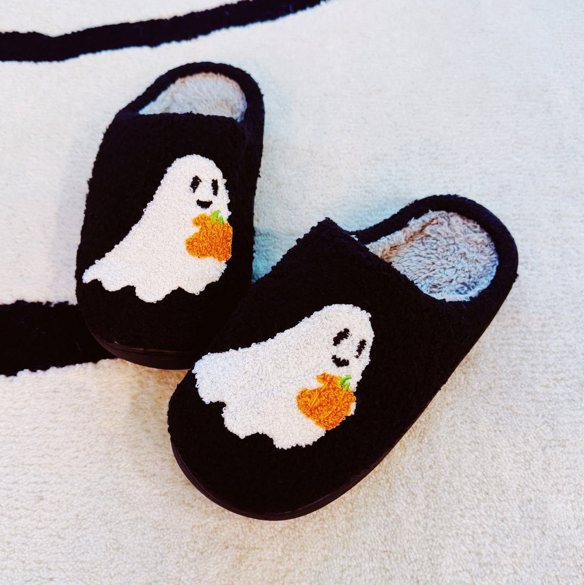 Spooky Ghost Cozy Slippers – Black